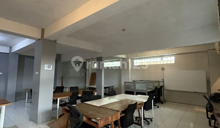 Strategic Building Near Sarjito Hospital and Hotel Tentrem Yogyakarta 2