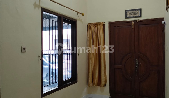 House in a Housing Complex Near Mlati Health Center and Jombor Terminal Jogja 2