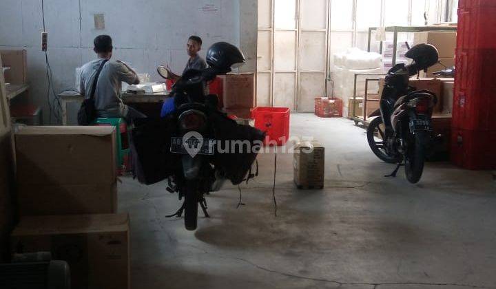 Gudang Tepi Jalan Akses Kontainer Sleman Yogyakarta Dekat Ringroad Utara Dan Selatan 2