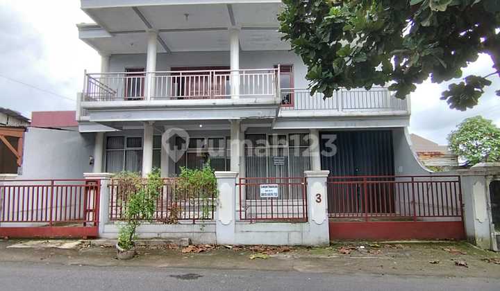 Rumah Besar Siap Huni Condong Catur Dekat Kampus Amikom Jogja 1