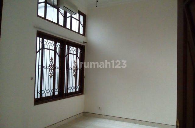 Rumah Cocok Untuk Kantor Dekat Kampus Ugm Dan Tugu Yogyakarta 10