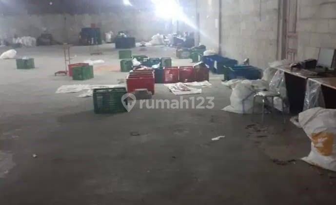 Gudang Akses Tronton Parkir Luas Dekat Ringroad Selatan Jogja 2
