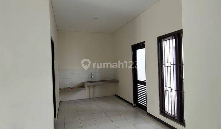 Rumah Mewah Siap Huni Dekat Kampus Ugm Dan Kampus Uii Yogyakarta 5