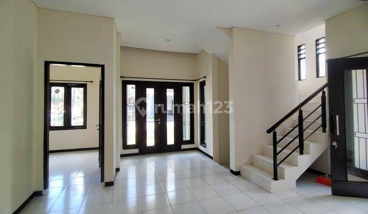 Rumah Mewah Siap Huni Dekat Kampus Ugm Dan Kampus Uii Yogyakarta 9