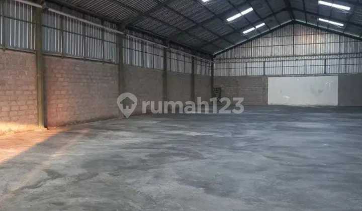 Gudang Akses Tronton Cocok Untuk Distributor Dekat Ringroad Jogja 2