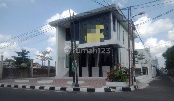 Gedung Strategis Dekat Ambarukmo Plaza Dan Malioboro Yogyakarta 1