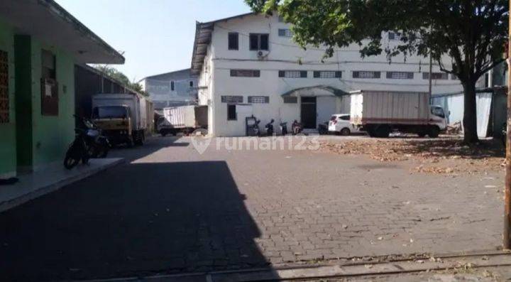 Gudang Akses Kontainer Dekat Ringroad Utara Dan Barat Yogyakarta 1