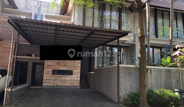 Rumah Mewah Furnis Dekat Kampus Ugm Dan Jogja City Mall 1