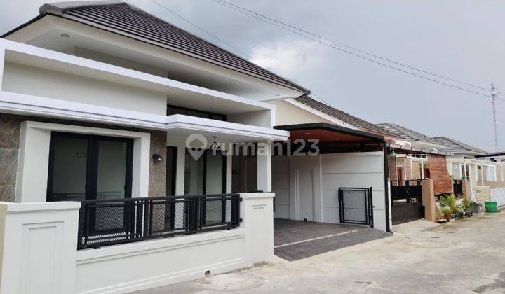 Rumah Cantik Dekat Budi Mulia Tajem Dan Stadion Maguwoharjo Jogja 2