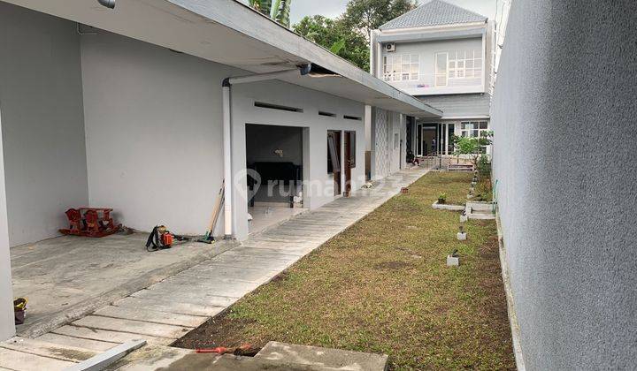 Rumah Untuk Kantor Cafe Di Jakal Dekat Superindo Dan Pakuwon 1