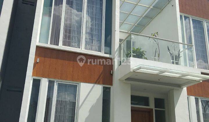 Rumah Mewah Furnis Dekat Stasiun Dan Jogja City Mall 1