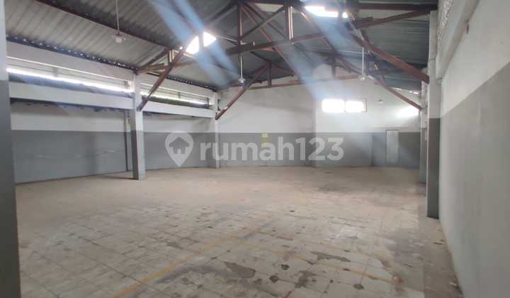 Container Access Warehouse Near South Ringroad Yogyakarta Container Access Warehouse Near South Ringroad Yogyakarta