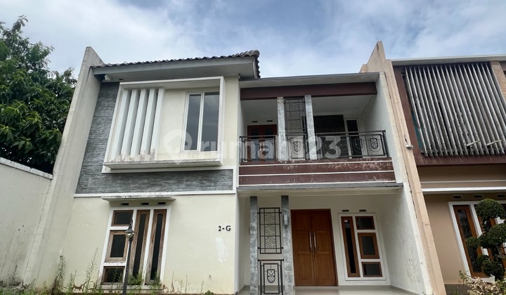 Nice House Near Ra Jih Pakuwon Mall UGM UPN Yogyakarta Campus