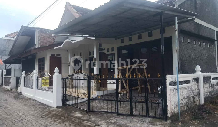 Rumah Bagus Dekat Kampus Ugm dan Rs Sarjito Yogyakarta Rumah Bagus Dekat Kampus Ugm dan Rs Sarjito Yogyakarta