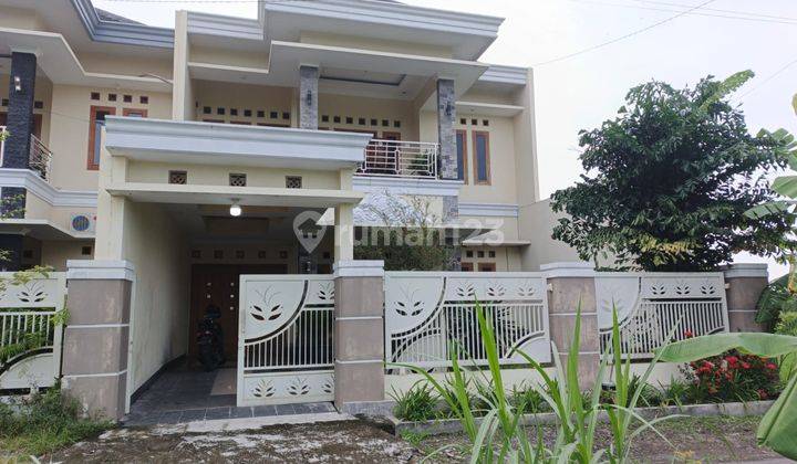 Rumah Furnis Jalan Damai Jakal Dekat Superindo Dan Pakuwon 1