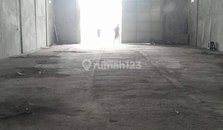 Gudang Akses Tronton Pinggir Jalan Utama Dekat Godean Yogyakarta 2