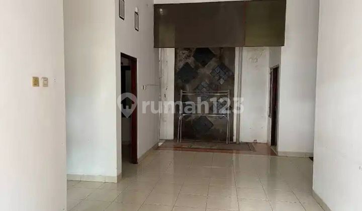 Strategic Baus House Near Pakuwon Mall, UGM, UPN, and RA Jih Jogja