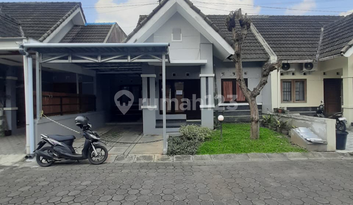 Good House Near Sarjito Hospital and Jogja City Mall