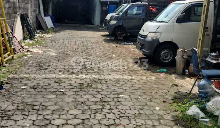 Strategic Ready-to-Use Warehouse Near Jombor Terminal and Ringroad