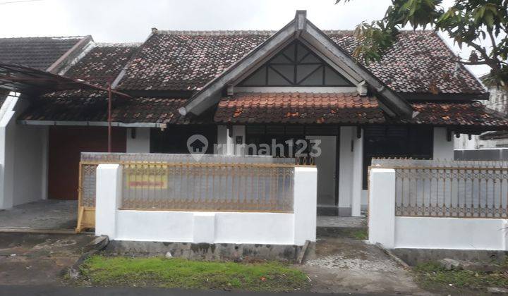 Rumah Tengah Kota Dekat Malioboro Dan Stasiun Lempuyangan 1