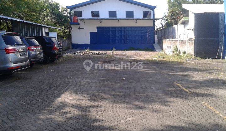 Gudang Akses Tronton Dekat Ringroad Selatan Yogyakarta 1