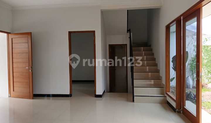 Nice House In Housing Near UGM Sarjito Hospital And Jogja City Mall Nice House In Housing Near UGM Sarjito Hospital And Jogja City Mall