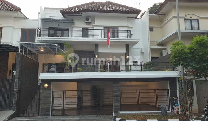 Lebak bulus villa cinere mas modern minimais siap huni