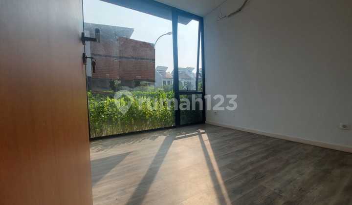 Jagakarsa Luas 160 Halaman Belakang Luas 2