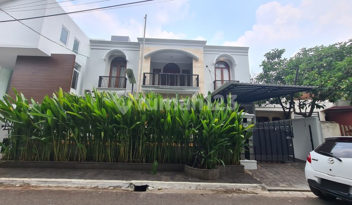 Pondok Indah Luas 257 Rumah Rapih Terawat Dalam Komplek