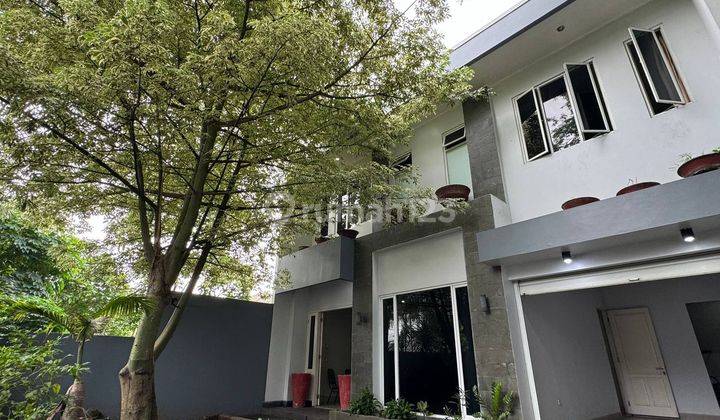 Cinere Megapolitan Rumah Cantik Halaman Belakang Luas 2