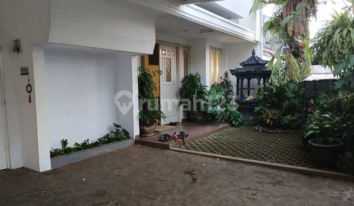 Pure ash wide ash 200 beautiful houses in the complex behind Cinere Mall