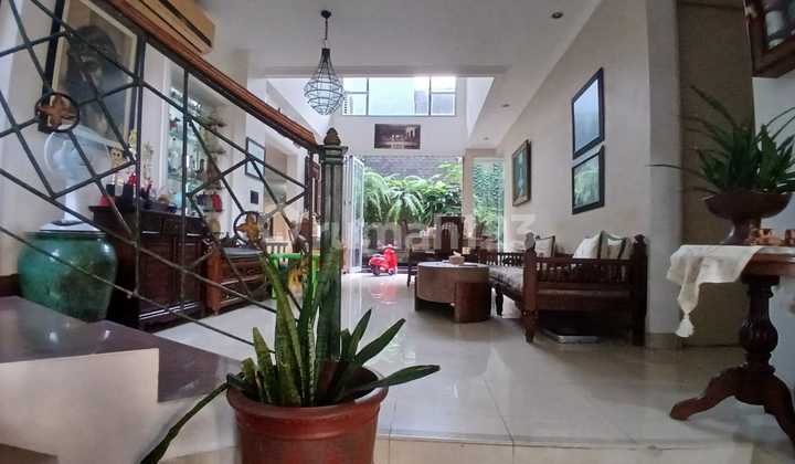 Pure ash wide ash 200 beautiful houses in the complex behind Cinere Mall 2