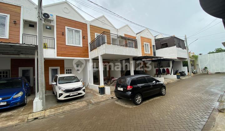 Cinangka Desain Eropa Classic 2 Lantai Siap Huni Cinangka Desain Eropa Classic 2 Lantai Siap Huni