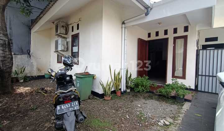 Cirendeu Bukit Cirendeu Single-Story House with Spacious Backyard 2