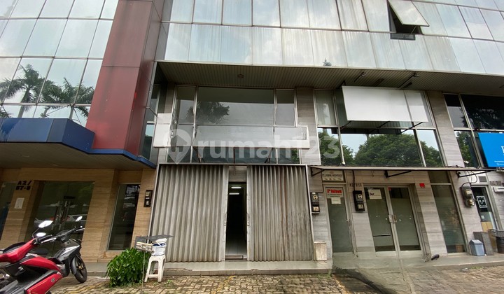 Lebak Bulus 3.5 Story Shop House, 100M2 Area, Strategic Location Lebak Bulus 3.5 Story Shop House, 100M2 Area, Strategic Location