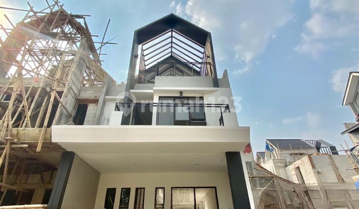 Lebak bulus cirendeu rumah 3 lantai area terdepan 1