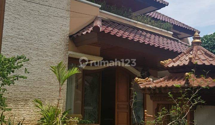 Rumah Mewah Siap Huni Dengan Lokasi Strategis Dekat Pondok Indah  1