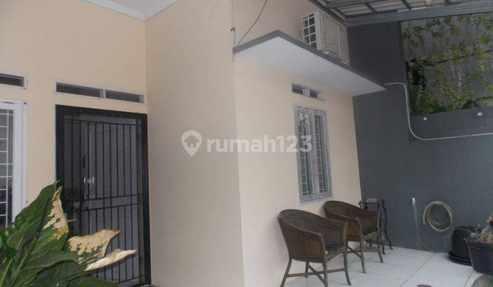 Dijual Rumah Minimalist 2 Lantai di Cluster Jombang Ciputat 2