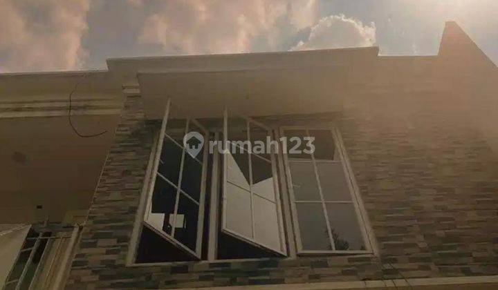 Dijual Rumah 2 Lantai Siap Huni di Pisangan Ciputat 2