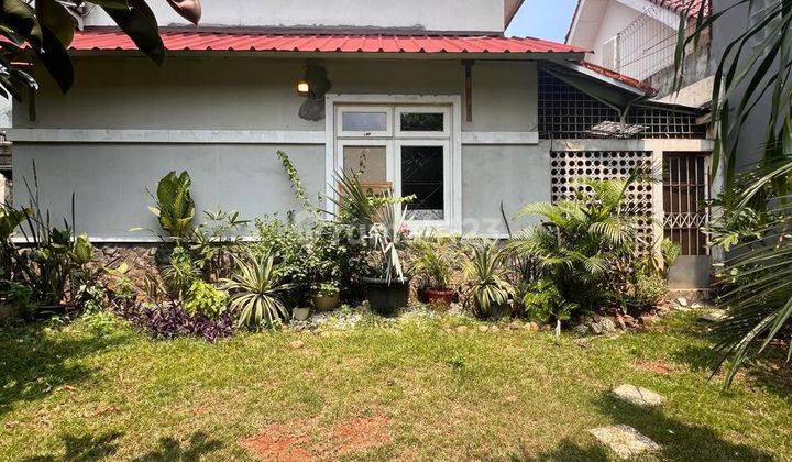 Dijual Rumah Asri Halaman Luas di Bintaro Sektor 9 1