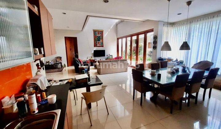 Dijual Rumah Mewah Siap Huni di Lingkungan Asri Bsd 2