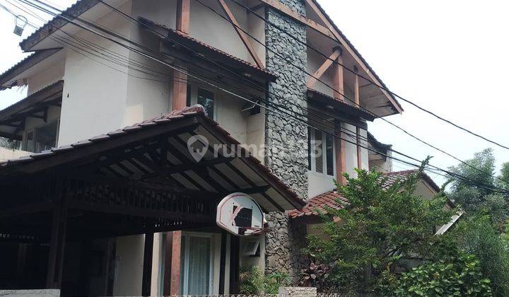 Dijual Rumah Luas di Lingkungan Asri Lebak Bulus Jakarta Selatan 1