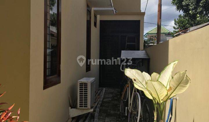 Dijual Rumah Hook Siap Huni Lokasi Strategis di Komplek Pejaten 2