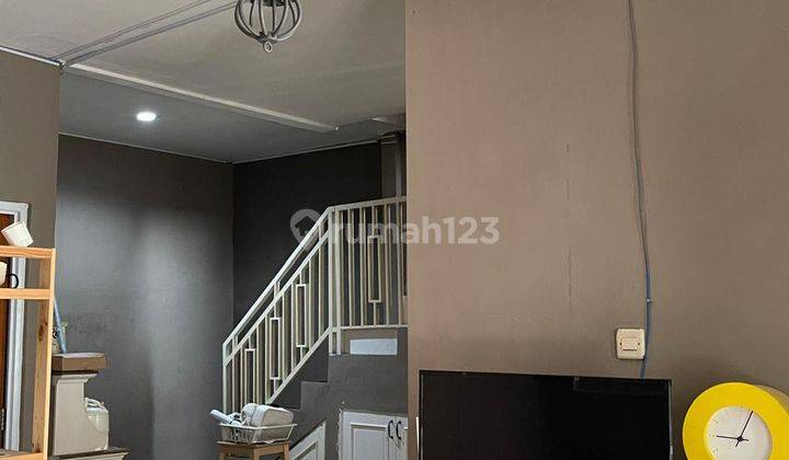 Dijual Rumah Minimalist, Modern Dekat Stasiun Sudimara 1