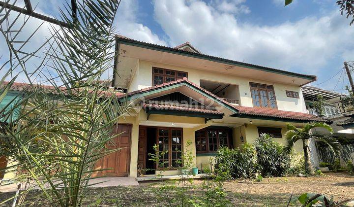 Dijual Rumah Asri Halaman Luas di Bintaro Pesanggrahan 2