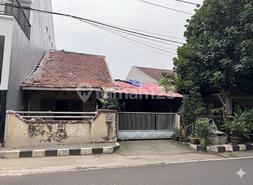 Harga Termurah! Rumah Hitung Tanah Siap Bangun Ulang di Bintaro Pesanggrahan Jaksel