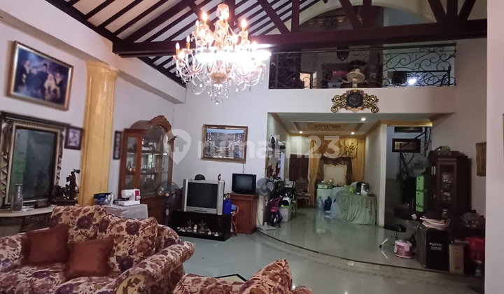  Harga Murah, Lokasi Strategis! Rumah Luas di Petukangan Selatan, Jakarta Selatan 2