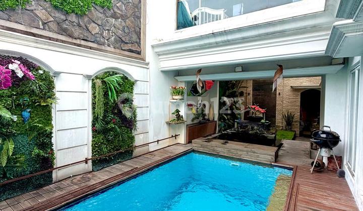Rumah dengan Kolam Renang Pribadi di Bintaro Sektor 8 - Design Mewah dan Modern 2
