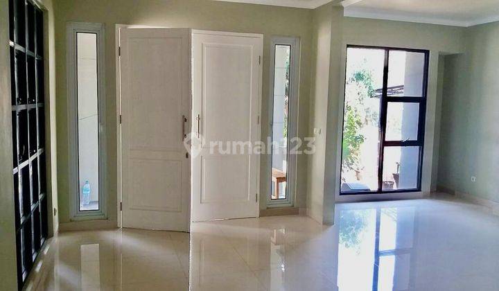 Dijual Rumah Bagus Dan Nyaman di Delatinos Bsd 2