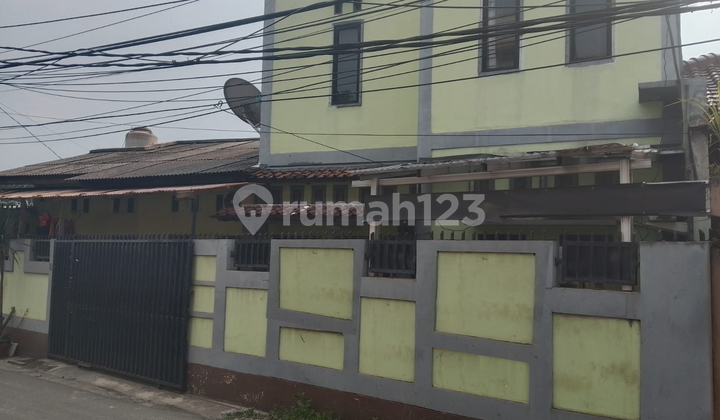 Rumah Siap Huni dengan Hunian Nyaman dan Asri Lokasi Strategis di Pinggir Jalan di Pondok Aren